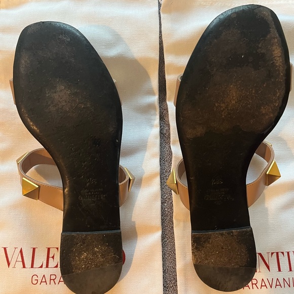 Valentino Roman Stud slide sandals - Picture 9 of 9